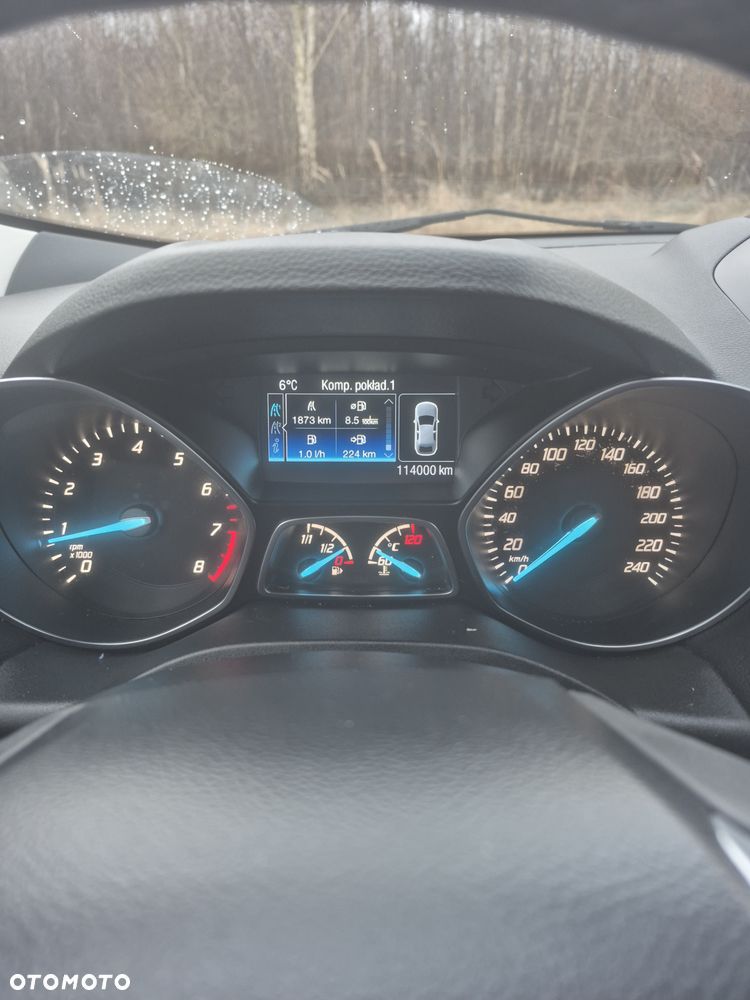 Ford Kuga 1.5 EcoBoost 2x4 Titanium - 19