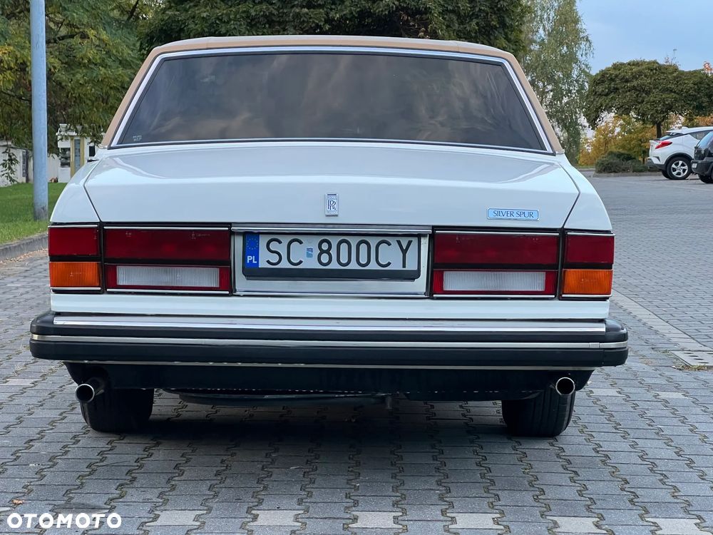 Rolls-Royce Silver Spur - 3