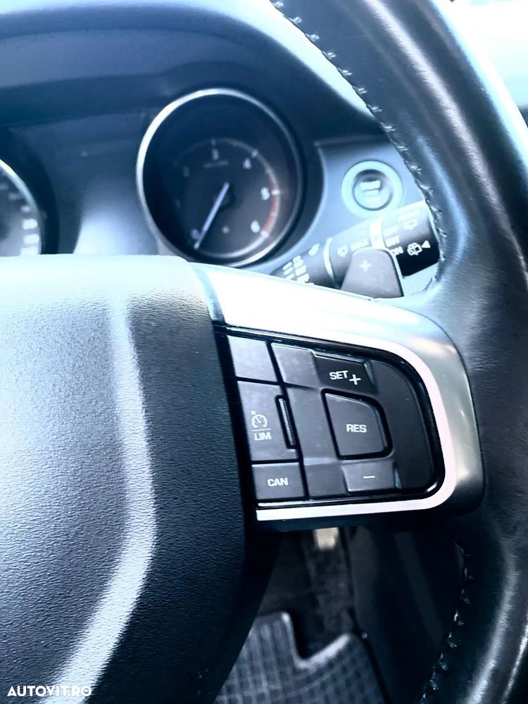 Land Rover Discovery Sport - 20