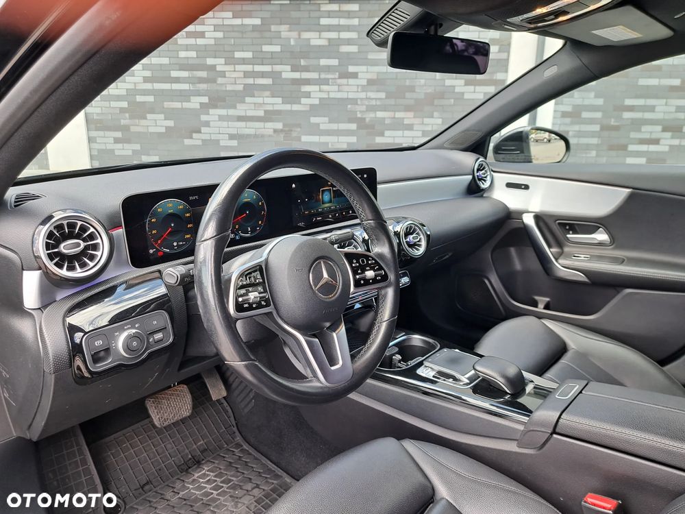 Mercedes-Benz Klasa A 250 4-Matic 7G-DCT - 19