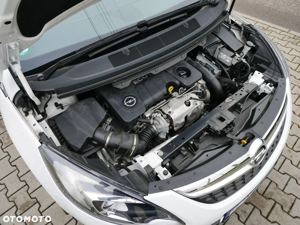Opel Zafira - 25