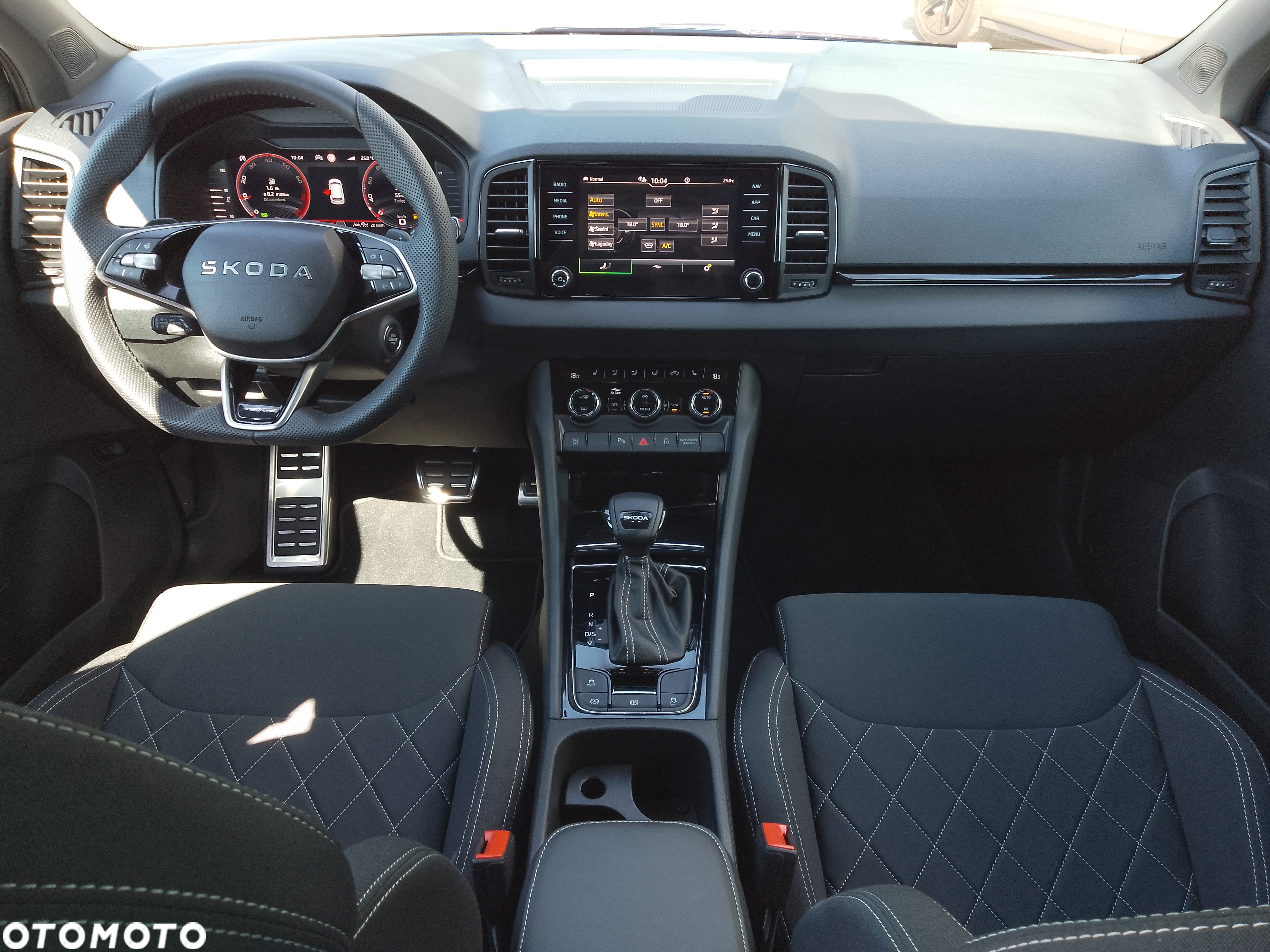 Skoda Karoq 1.5 TSI ACT Sportline DSG - 17