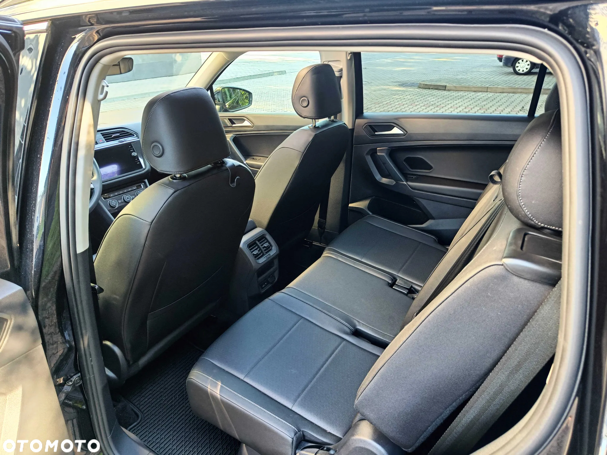 Volkswagen Tiguan Allspace - 12