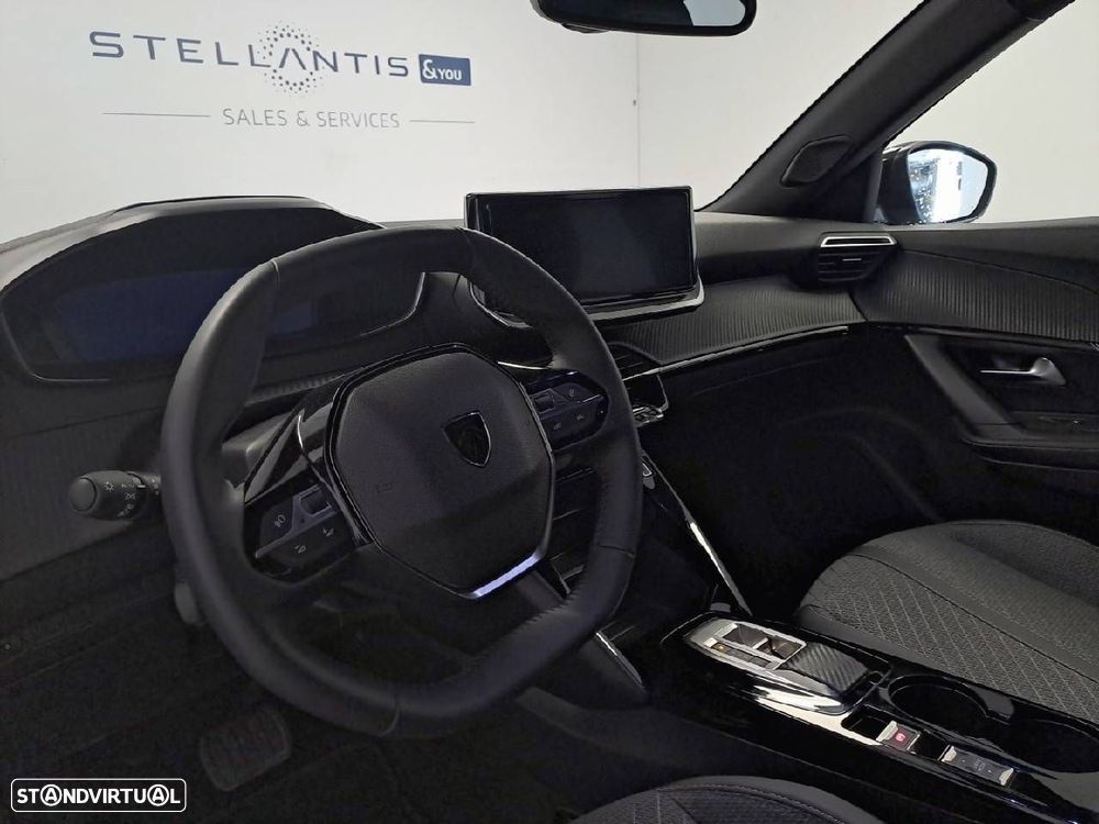 Peugeot e-2008 54 kWh Allure - 12