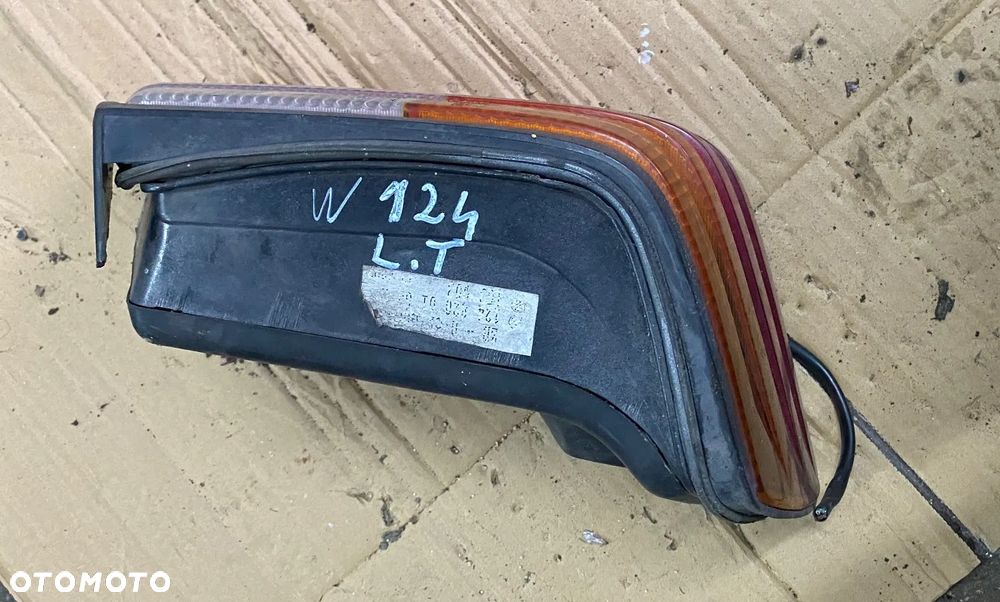 Mercedes W124 lampa lewy tył - 2