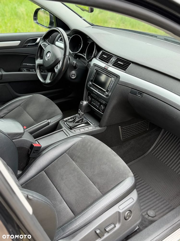 Skoda Superb 2.0 TDI Elegance DSG - 11