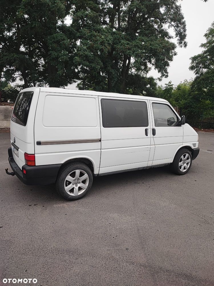 Volkswagen Transporter - 4