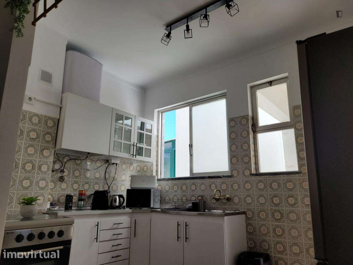 Apartamento com 1 quartos - localizado em Faro - Grande imagem: 2/5