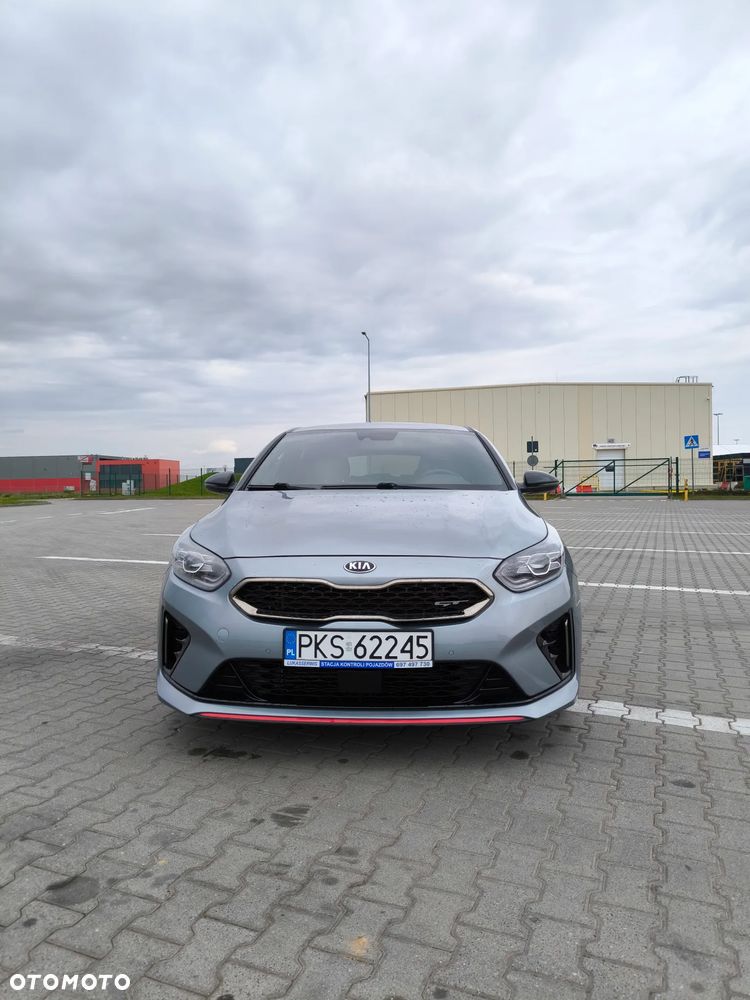 Kia ProCeed - 24