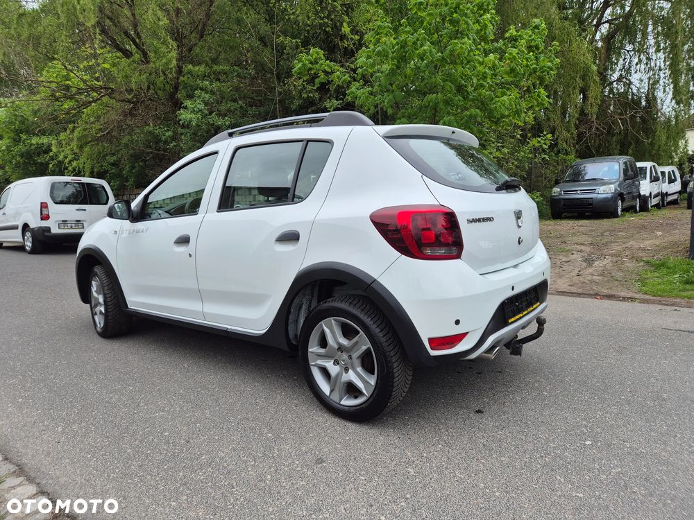 Dacia Sandero TCe 90 Laureate - 13