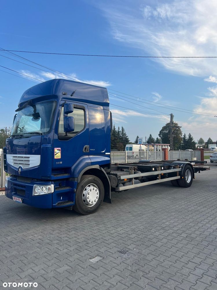 Renault Premium