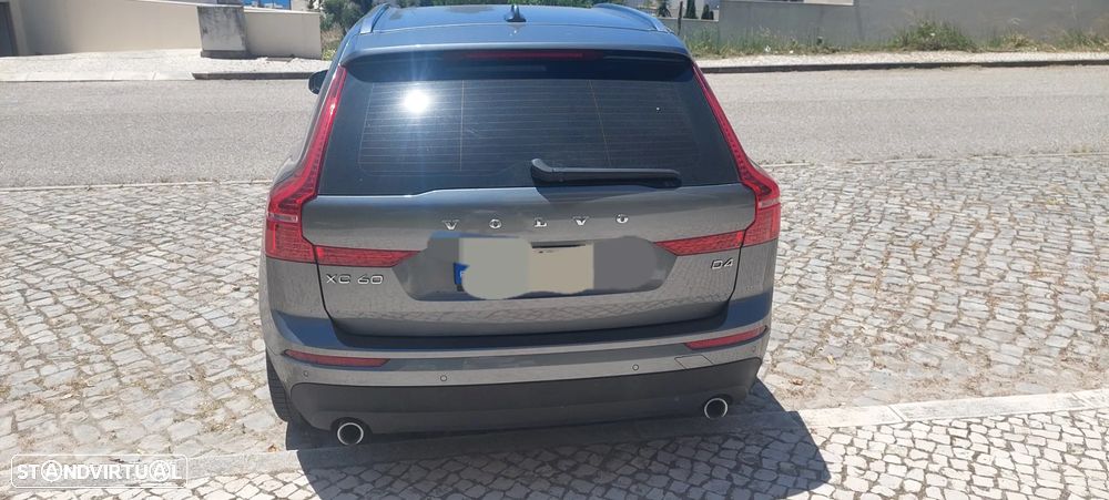 Volvo XC 60 2.0 D4 R-Design AWD Geartronic - 2