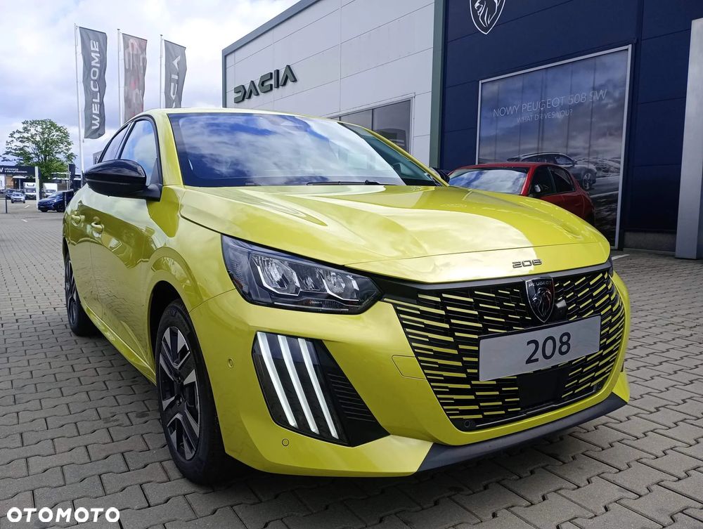 Peugeot 208 1.2 mHEV Allure - 11