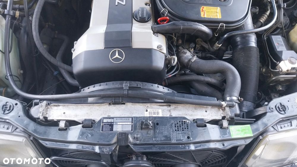 Mercedes-Benz W124 (1984-1993) - 38
