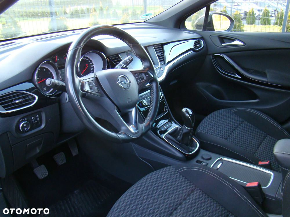 Opel Astra 1.4 Turbo Dynamic - 29