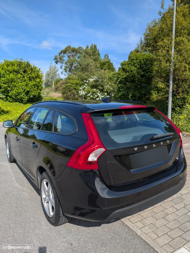 Volvo V60 D2 - 2