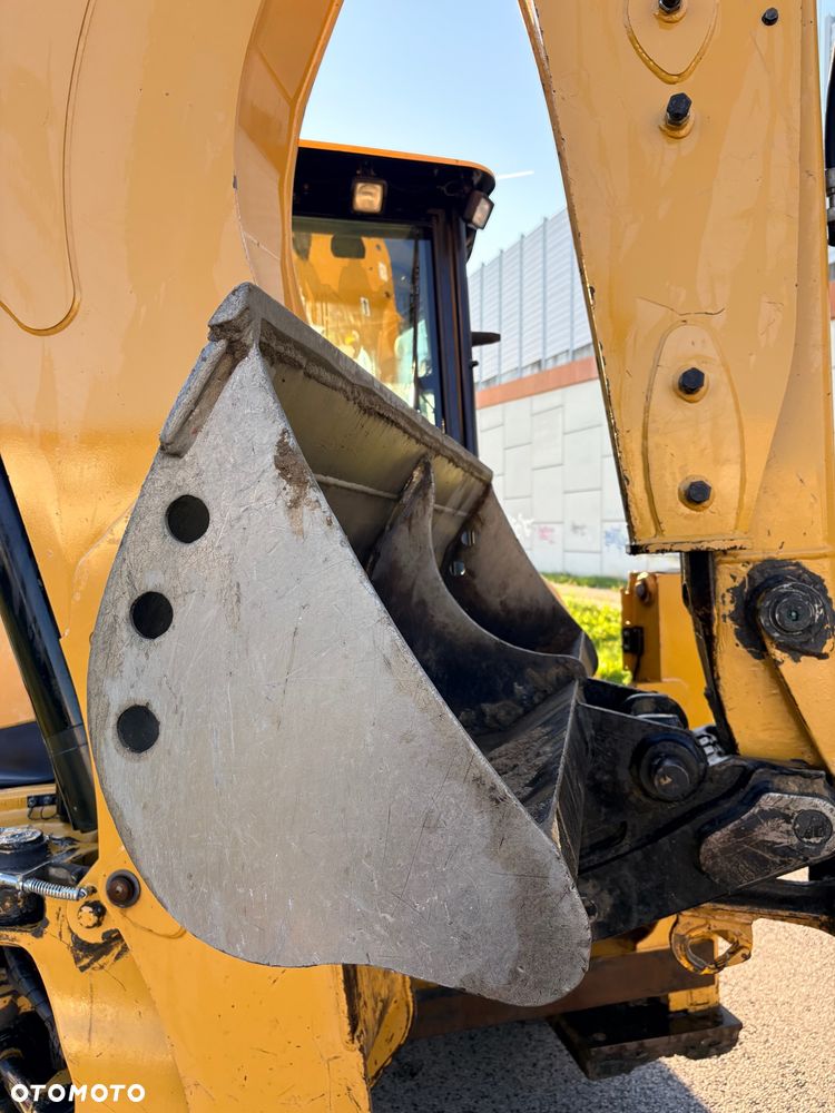 Caterpillar 432f2 - 5