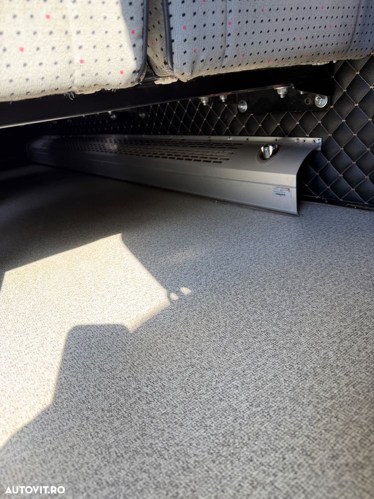 Mercedes-Benz Sprinter - 17