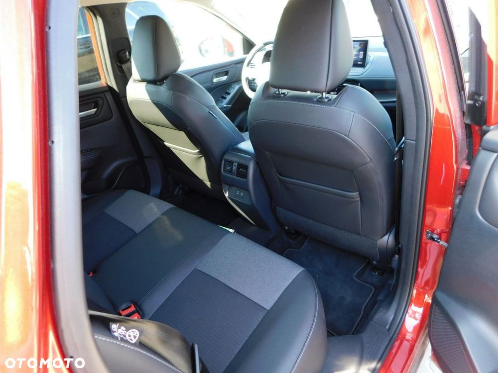 Nissan Qashqai 1.3 DIG-T N-Connecta DCT - 9