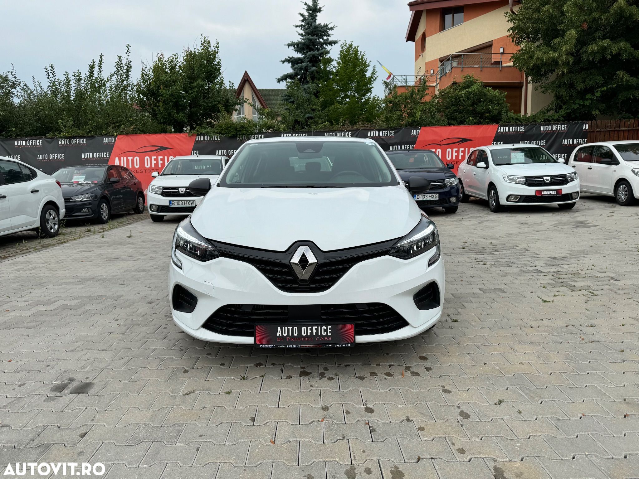 Renault Clio - 1