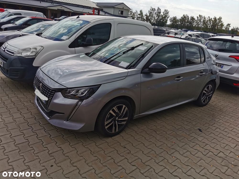 Peugeot 208 - 6
