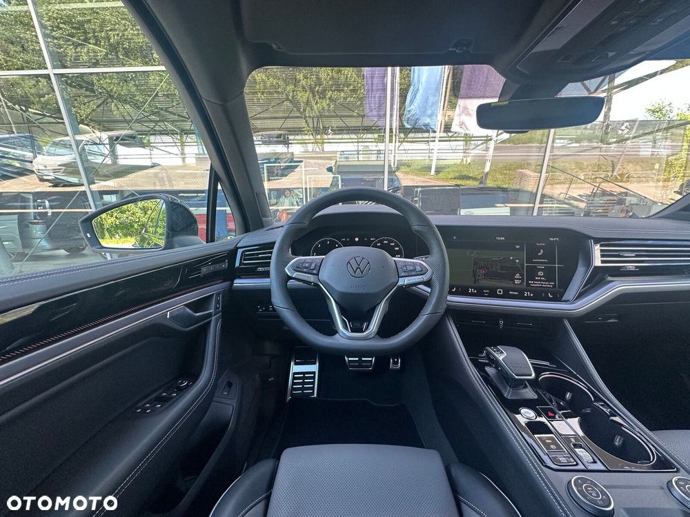 Volkswagen Touareg 3.0 V6 TDI 4Motion R-Line Final Edition - 11