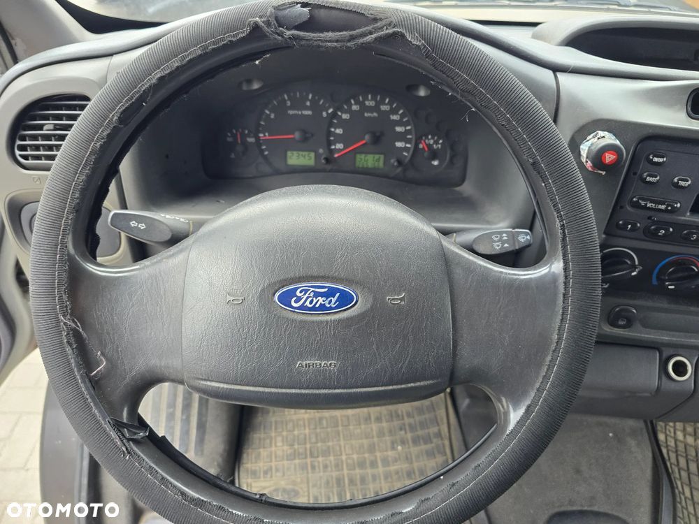 Ford Transit - 19