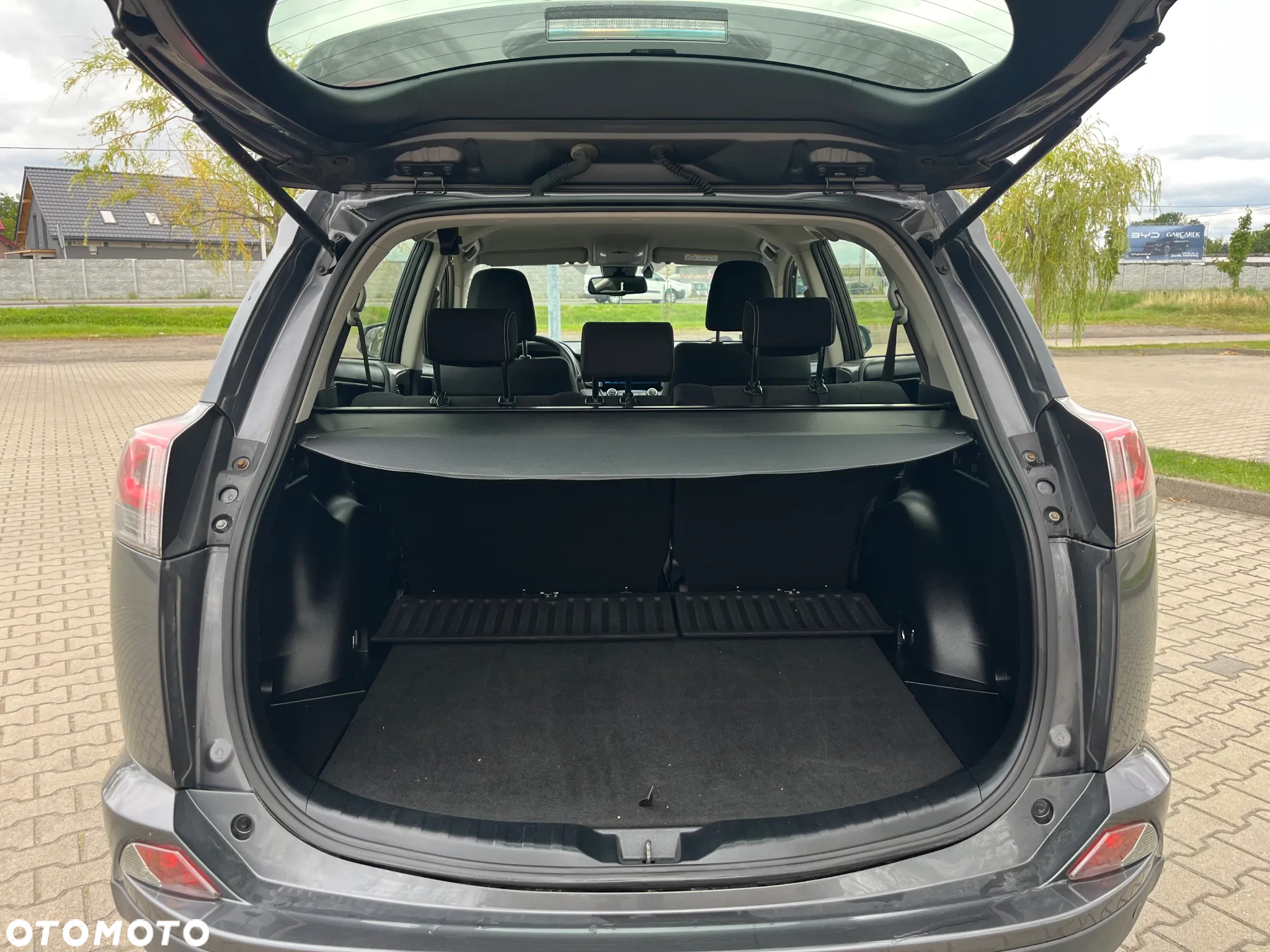 Toyota RAV4 - 14