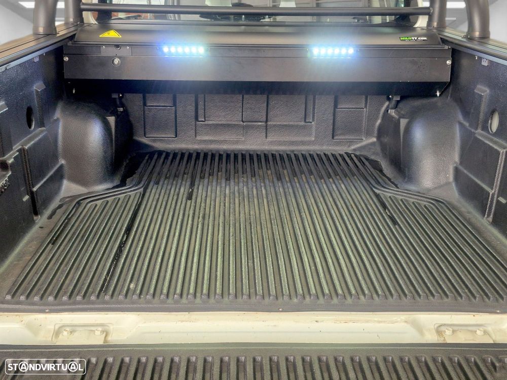 Mitsubishi L200 2.4 DI-D CD Space Cab Invite 2WD - 23