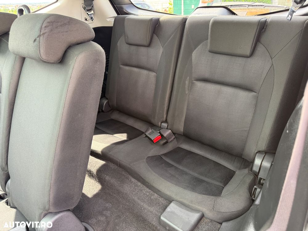 Nissan Qashqai+2 1.6 dCi DPF acenta - 15