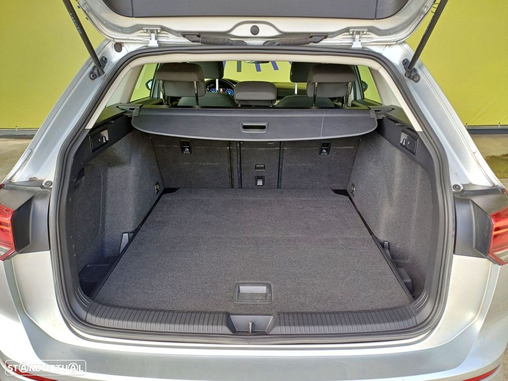 VW Golf Variant 2.0 TDi - 22