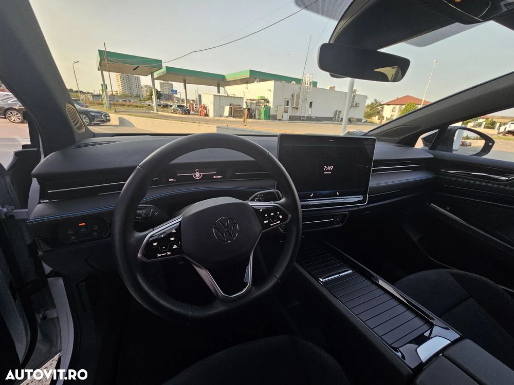 Volkswagen ID.7 77 kWh Pro - 7