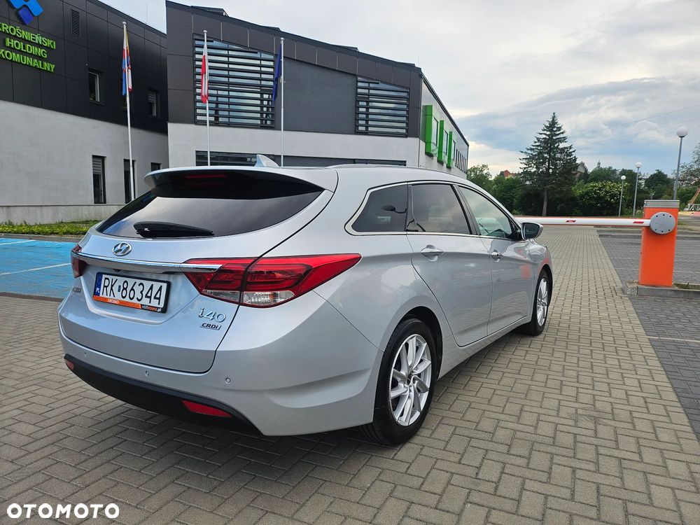 Hyundai i40 Kombi blue 1.7 CRDi Family+ - 5