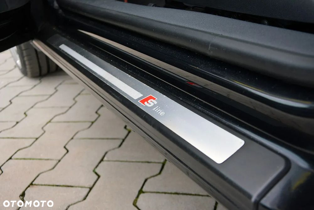 Audi A3 1.8 TFSI S line Sportpaket - 17