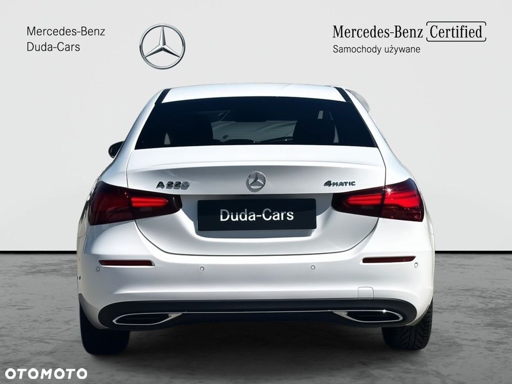 Mercedes-Benz Klasa A 220 4-Matic AMG Line 8G-DCT - 6