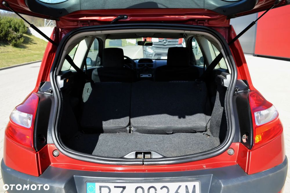 Renault Megane 1.4 16V Expression - 32