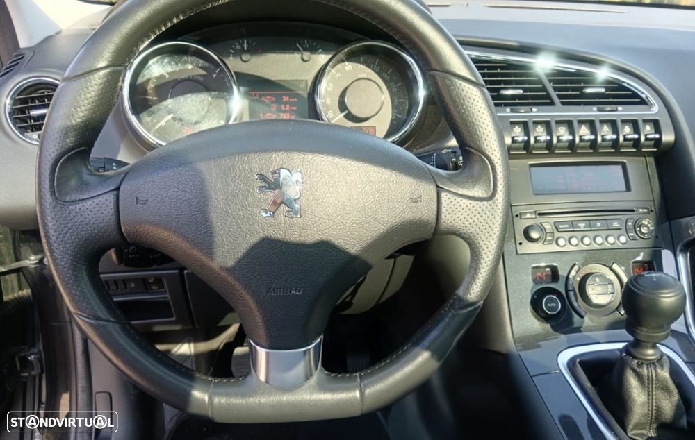 Peugeot 3008 1.6 HDi Executive - 16
