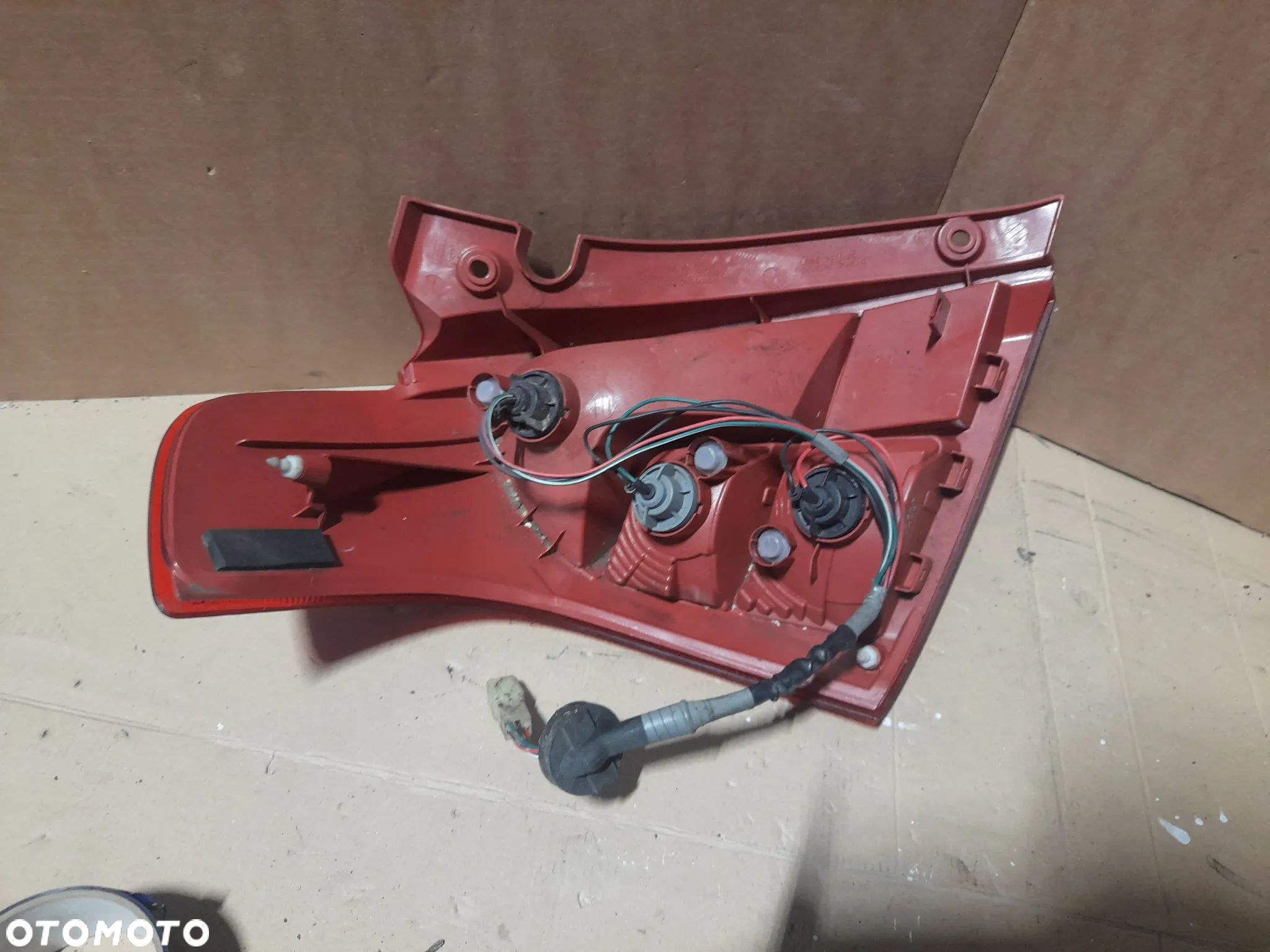 Lampa tylnia Suzuki Swift III - 1
