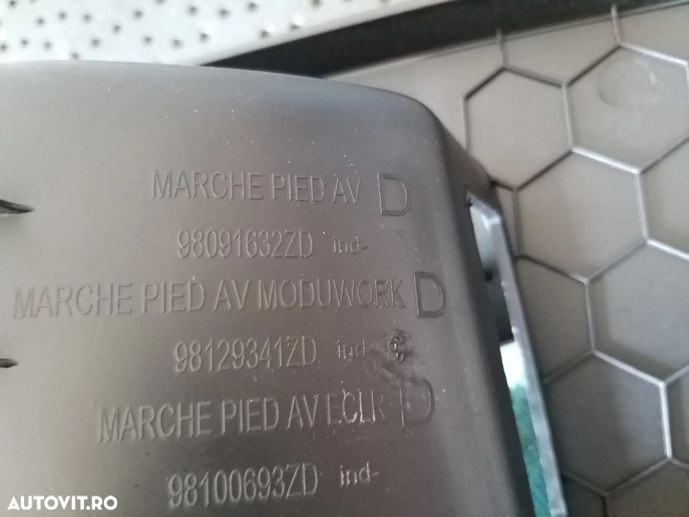 Capac treapta prag dreapta fata citroen jumpy 3 98091632zd 98129341zd 98100693zd - 3