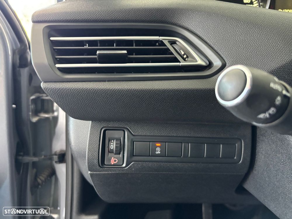 Peugeot 308 SW 1.5 BlueHDi Allure EAT6 - 18