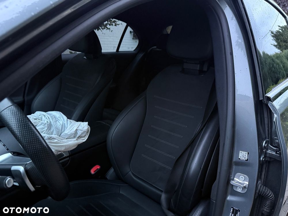 Mercedes-Benz Klasa C 220 d mHEV 4-Matic AMG - 19