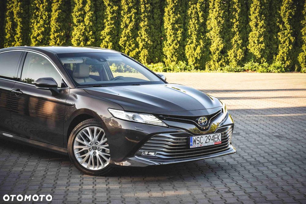 Toyota Camry 2.5 Hybrid Executive CVT - 12