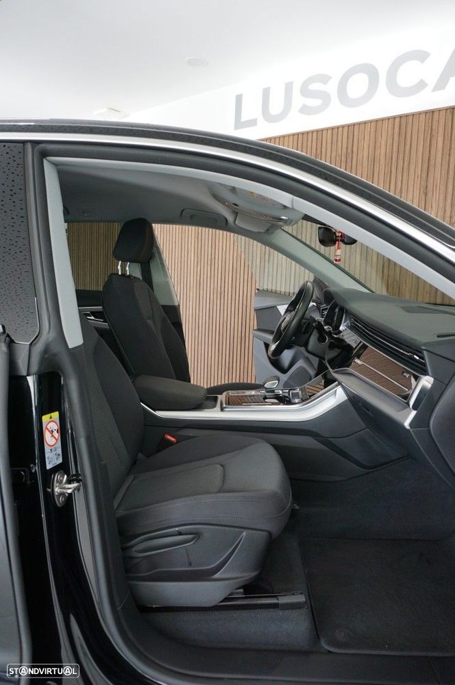 Audi Q8 55 TFSIe quattro Tiptronic competition plus - 13