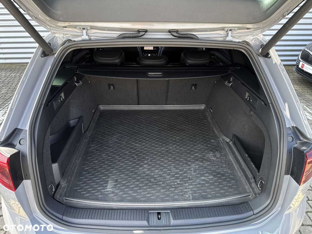 Volkswagen Passat Variant 2.0 TDI Bi-Turbo BMT 4Mot Highline DSG - 37