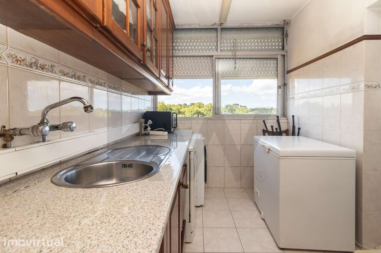Apartamento T3 no Vale da Amoreira – Rua Pablo Picasso - Grande imagem: 2/35
