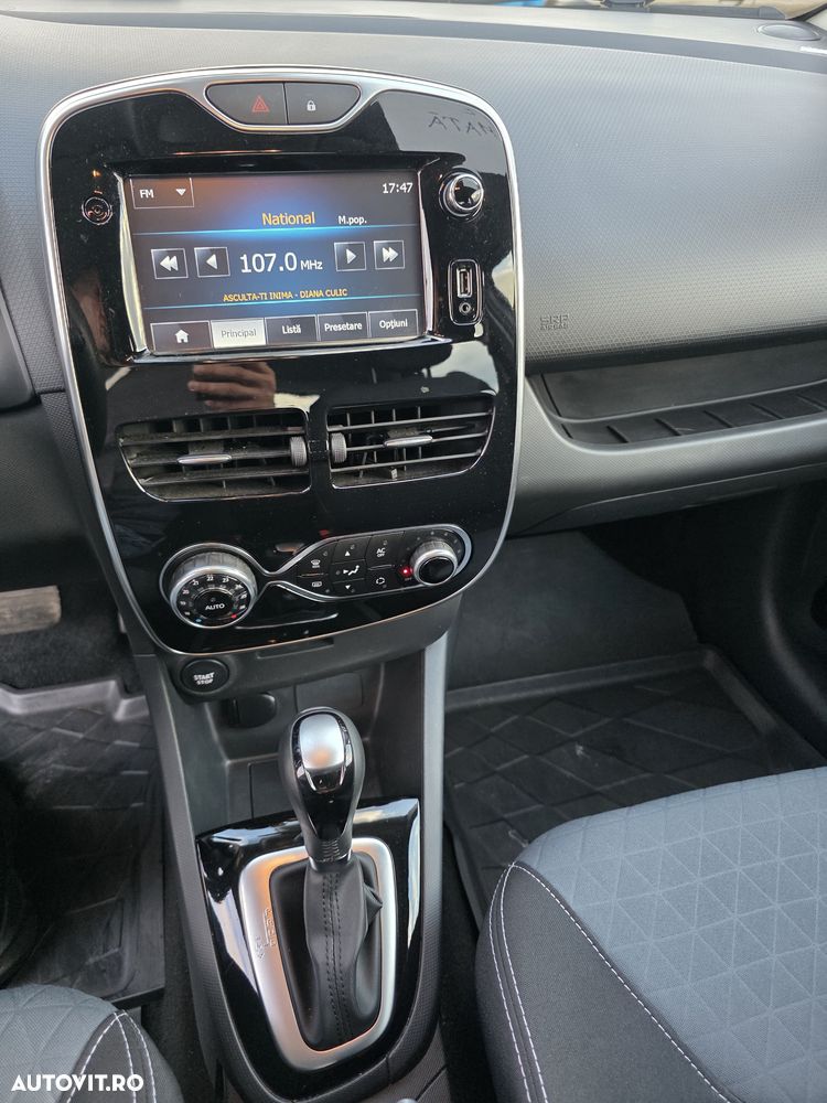Renault Clio - 6