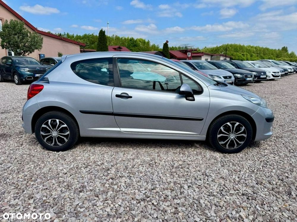 Peugeot 207 - 3