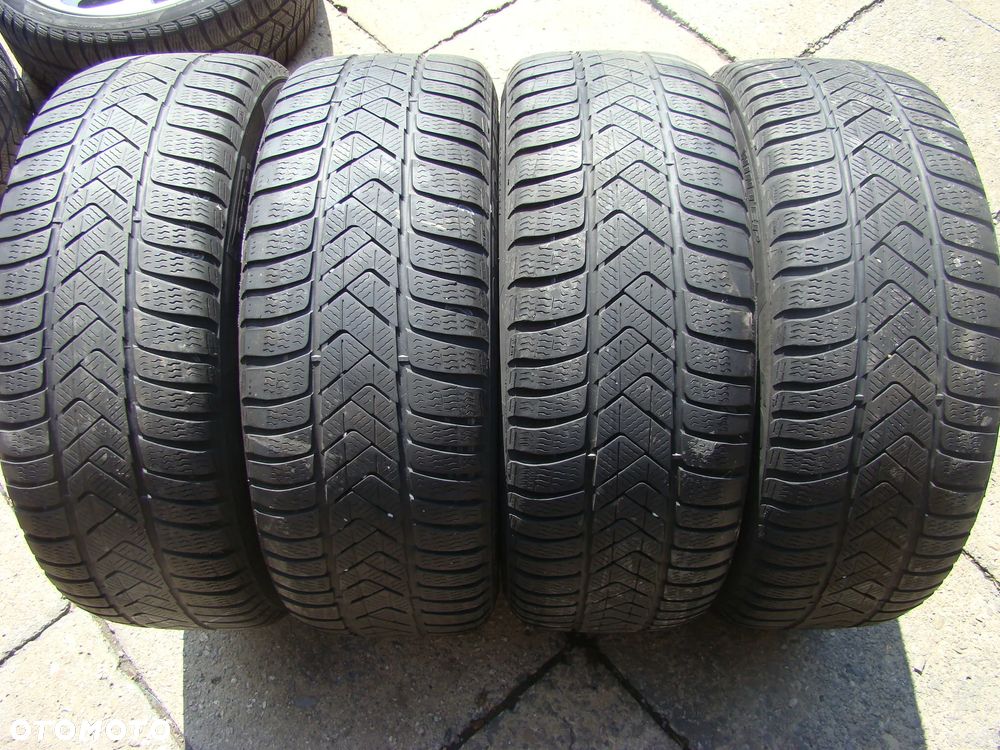 a93 5x112 VW Passat B9 B8 Beetle T-Roc 8jx18 opony zima 235/45 - 12