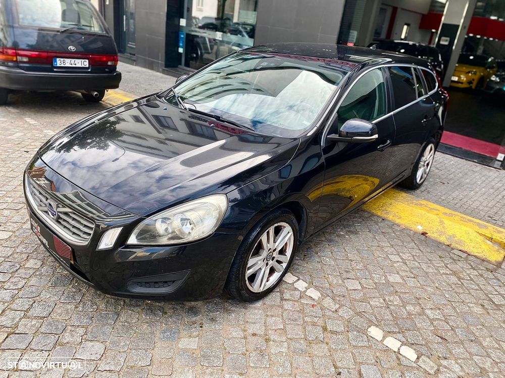 Volvo V60 1.6 D2 Drive Momentum Start/Stop - 2