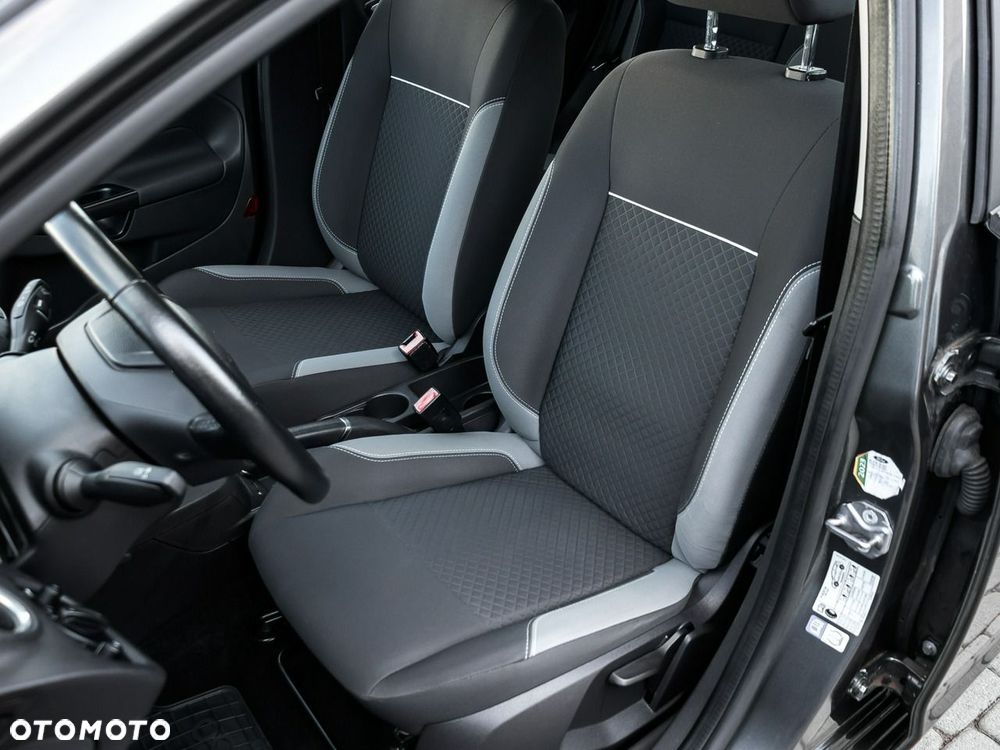 Ford Fiesta - 13